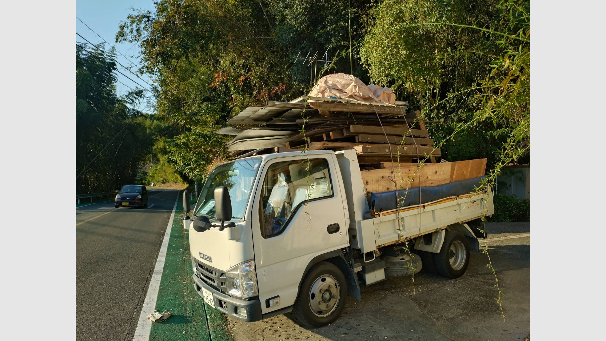 木造物置・駐輪場・板塀の解体工事